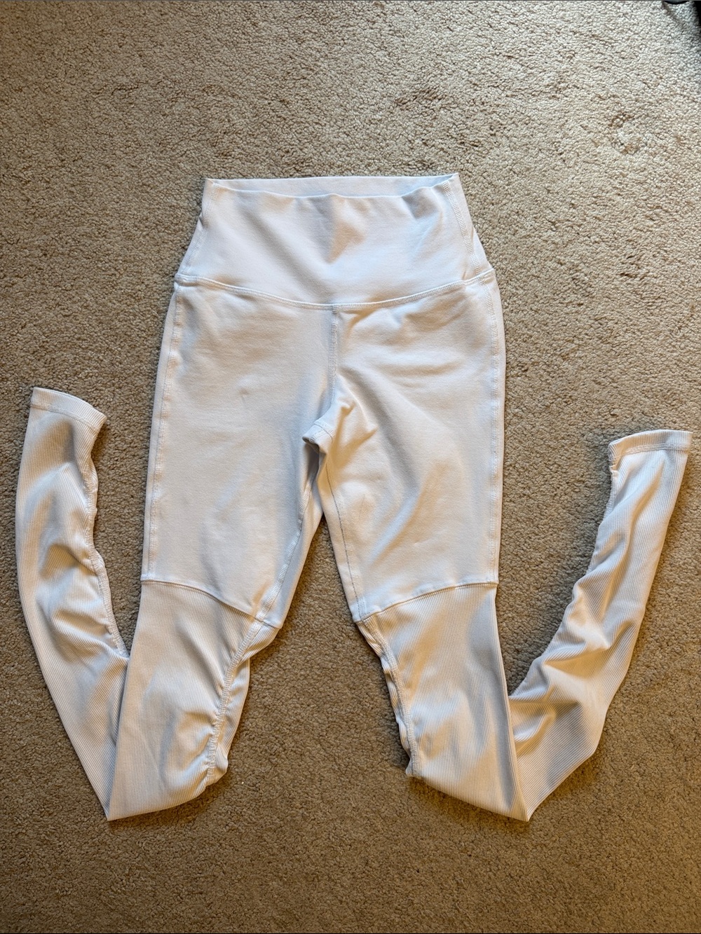 Alo Leggings